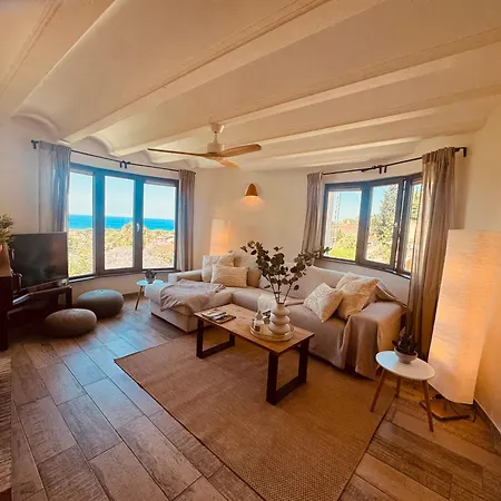 Вилла Magic Dream Seaview With 2 Pools, Bbq, Airco, Wifi
